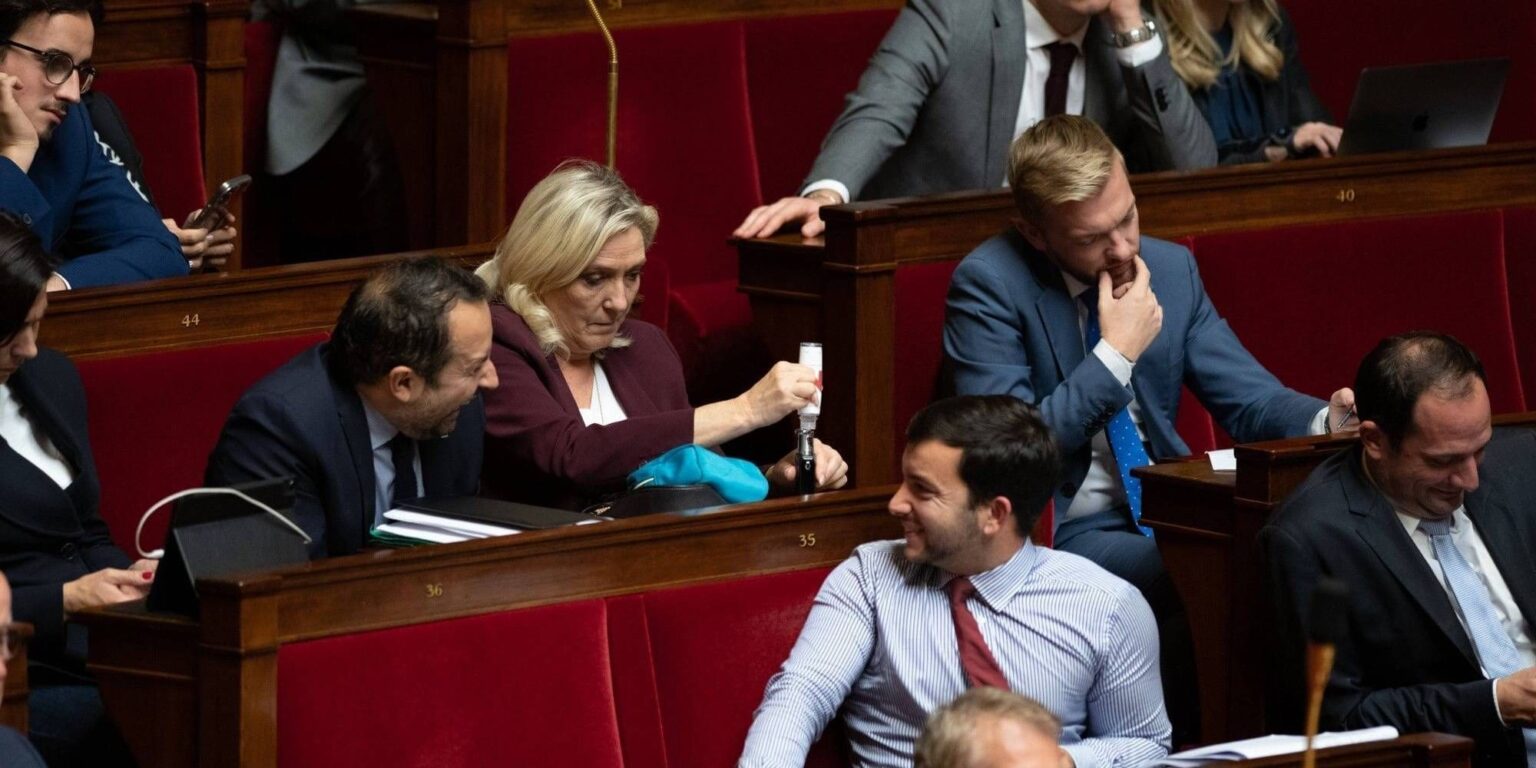 Budget 2025 : le RN présente un "contre-budget" face aux lignes rouges franchies par le gouvernement