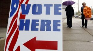 Trump capitalise sur le vote anticipé des républicains, Harris en difficulté dans les États pivots