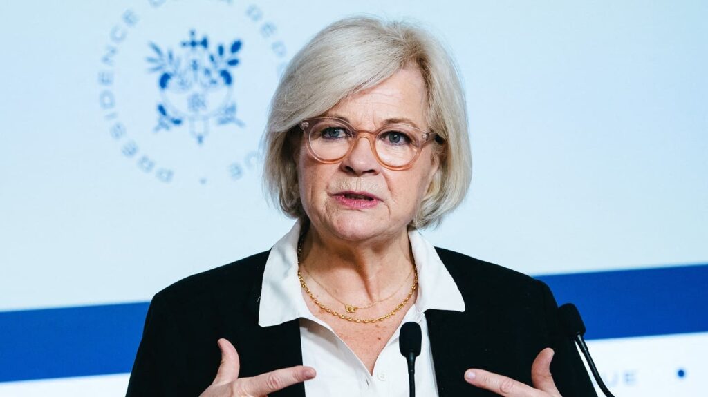 FRANCE-POLITICS-GOVERNMENT-CABINET