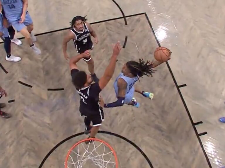 Ja Morant et ses 360° layups, les images spectaculaires du joueur le plus électrique de la NBA