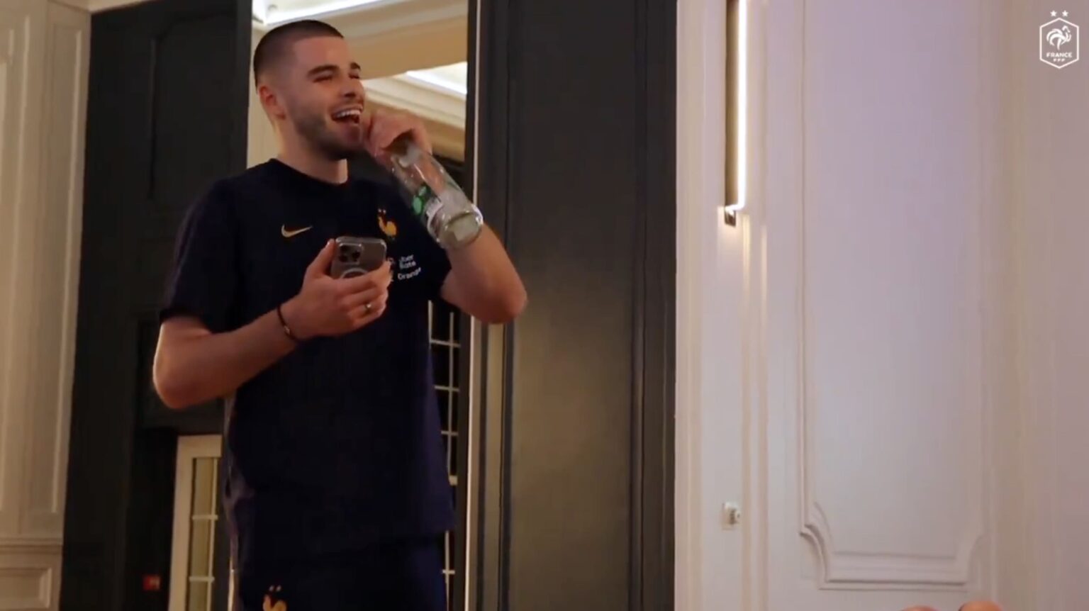 Lucas Chevalier bizutage Gilbert Montagné