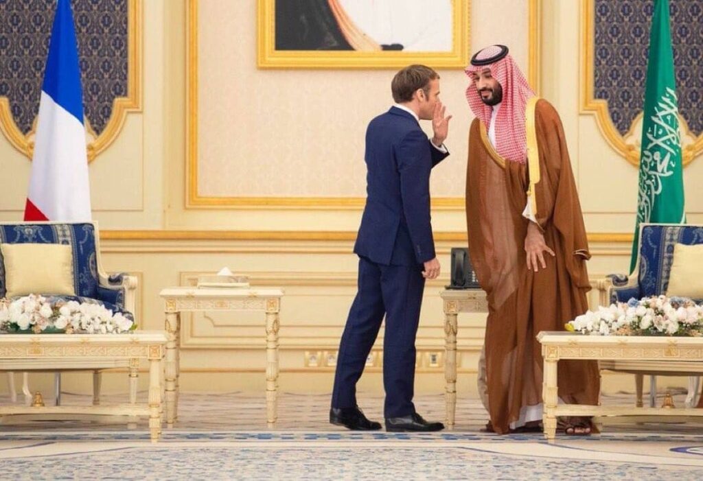 Macron MBS