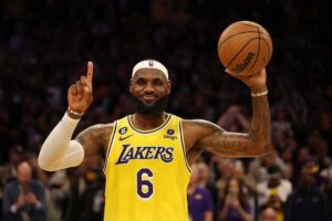 LeBron James et plusieurs stars de la NBA soutiennent Kamala Harris pour la présidentielle américaine