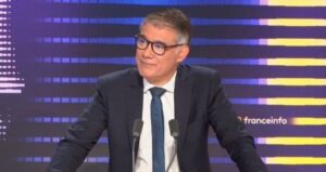 Olivier Faure menace le gouvernement d’une motion de censure sur les retraites