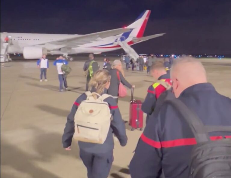 Emmanuel Macron publie une vidéo de son envol pour Mayotte