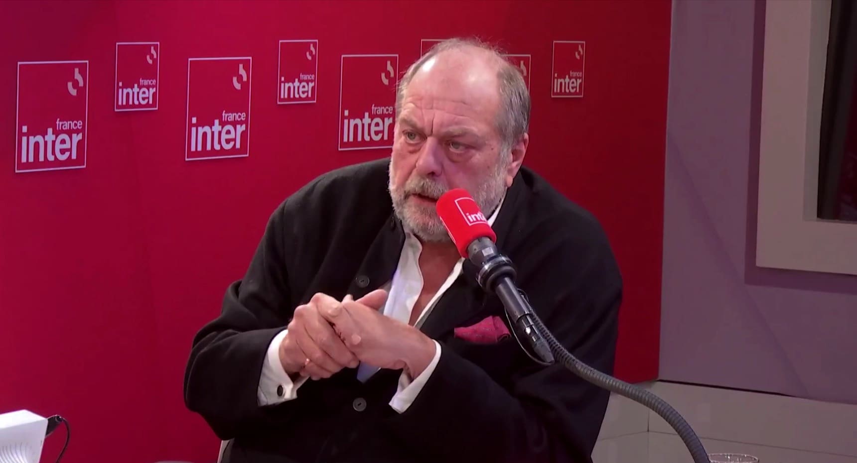 Procès Gisèle Pelicot: Éric Dupond-Moretti choqué... par les manifestations de soutien à la victime