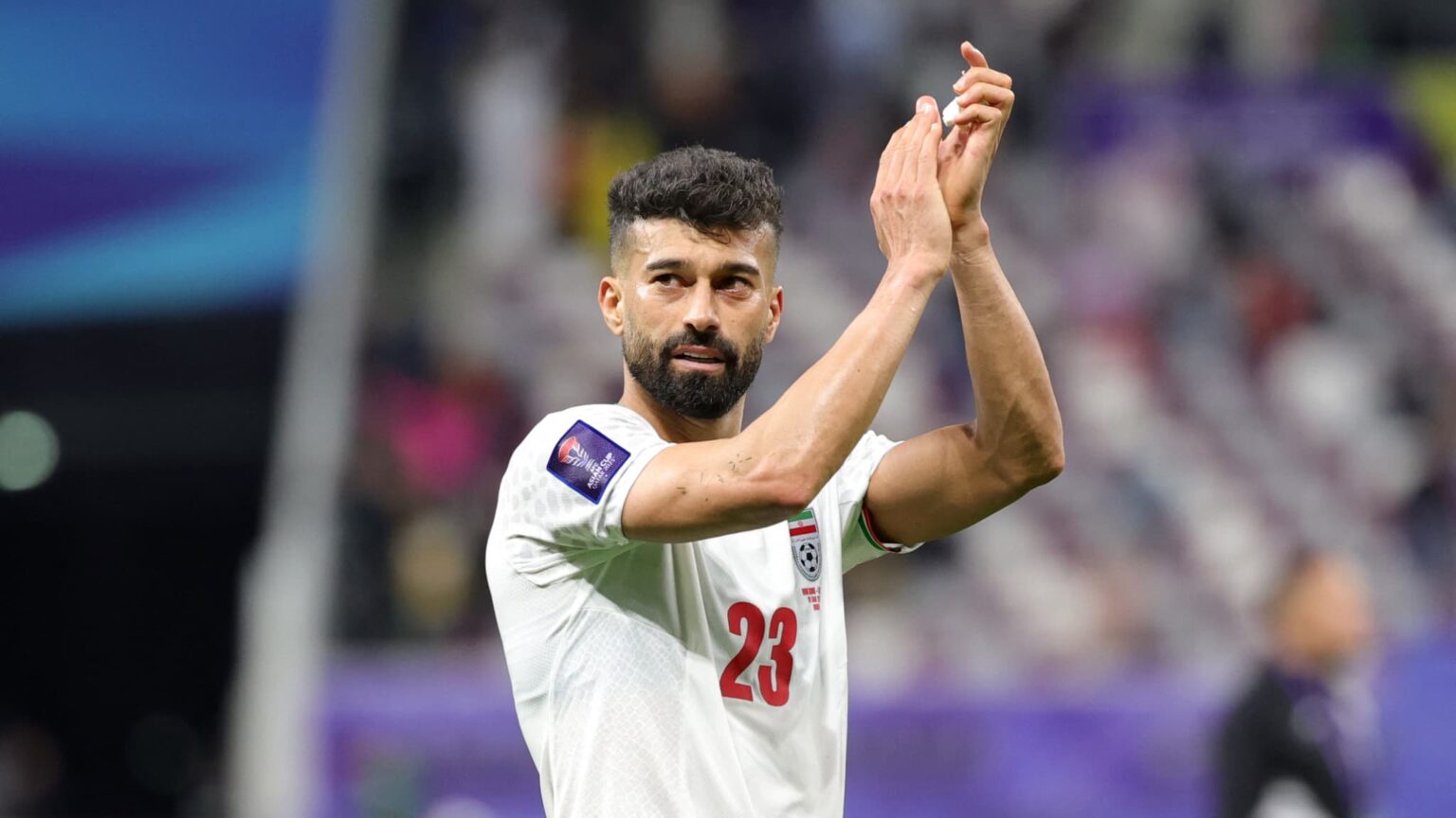 L-international-iranien-Ramin-Rezaeian-face-au-Qatar-le-19-janvier-2024-2004092