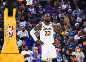 Lebron James, 40 ans, 40 dunks, Bronny lui souhaite un joyeux anniversaire