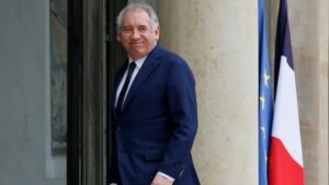 L’agenda politique de François Bayrou : deux jours de consultations pour former son gouvernement