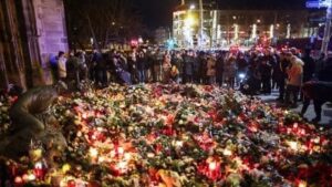 Ce très célèbre groupe originaire de Magdebourg, en Allemagne, rend hommage aux victimes de l’attaque