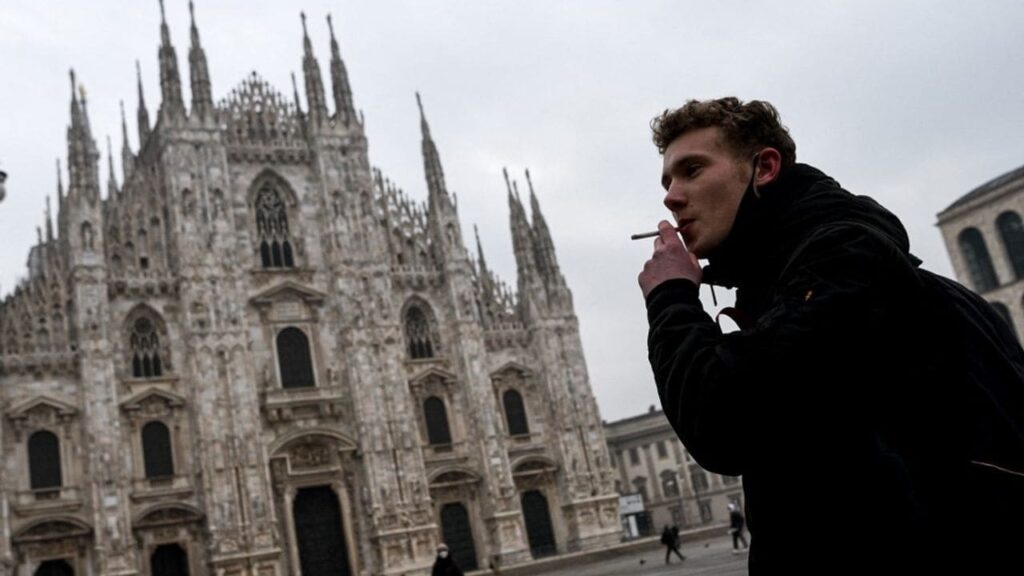 ITALY-HEALTH-LIFESTYLE-SMOKING