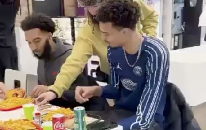 NBA Paris - Un kebab pour Wemby avant le second match des Spurs face à Indiana