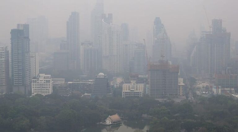 Bangkok ferme plus de 350 écoles face à une pollution alarmante
