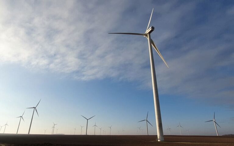 Loiret : un référendum local pour trancher sur un projet d’éolienne à Varennes-Changy