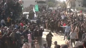 Gaza : libération d’otages israéliens dans un climat de chaos à Khan Younès