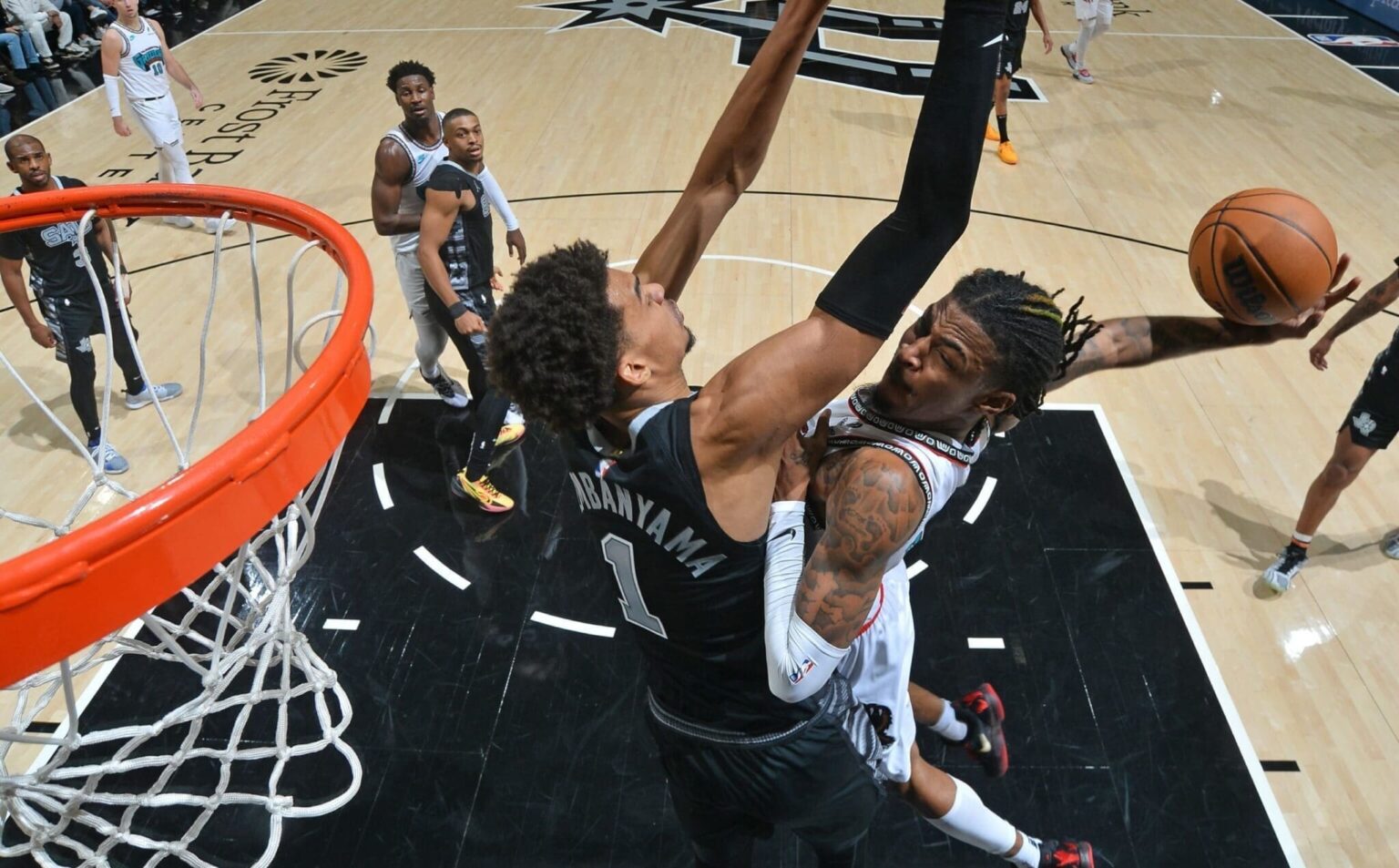 Ja Morant dunk sur Wemby