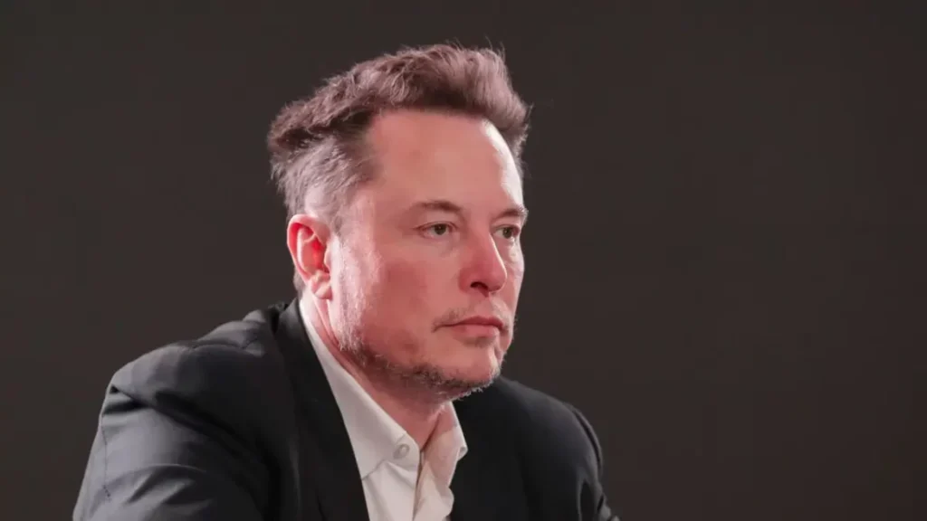 Elon Musk, le milliardaire qui bouscule les élites britanniques et défend la liberté d’expression