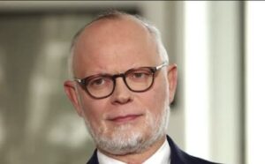 «J’ai l’impression de revivre ma liberté.» Édouard Philippe parle avec humour de sa maladie