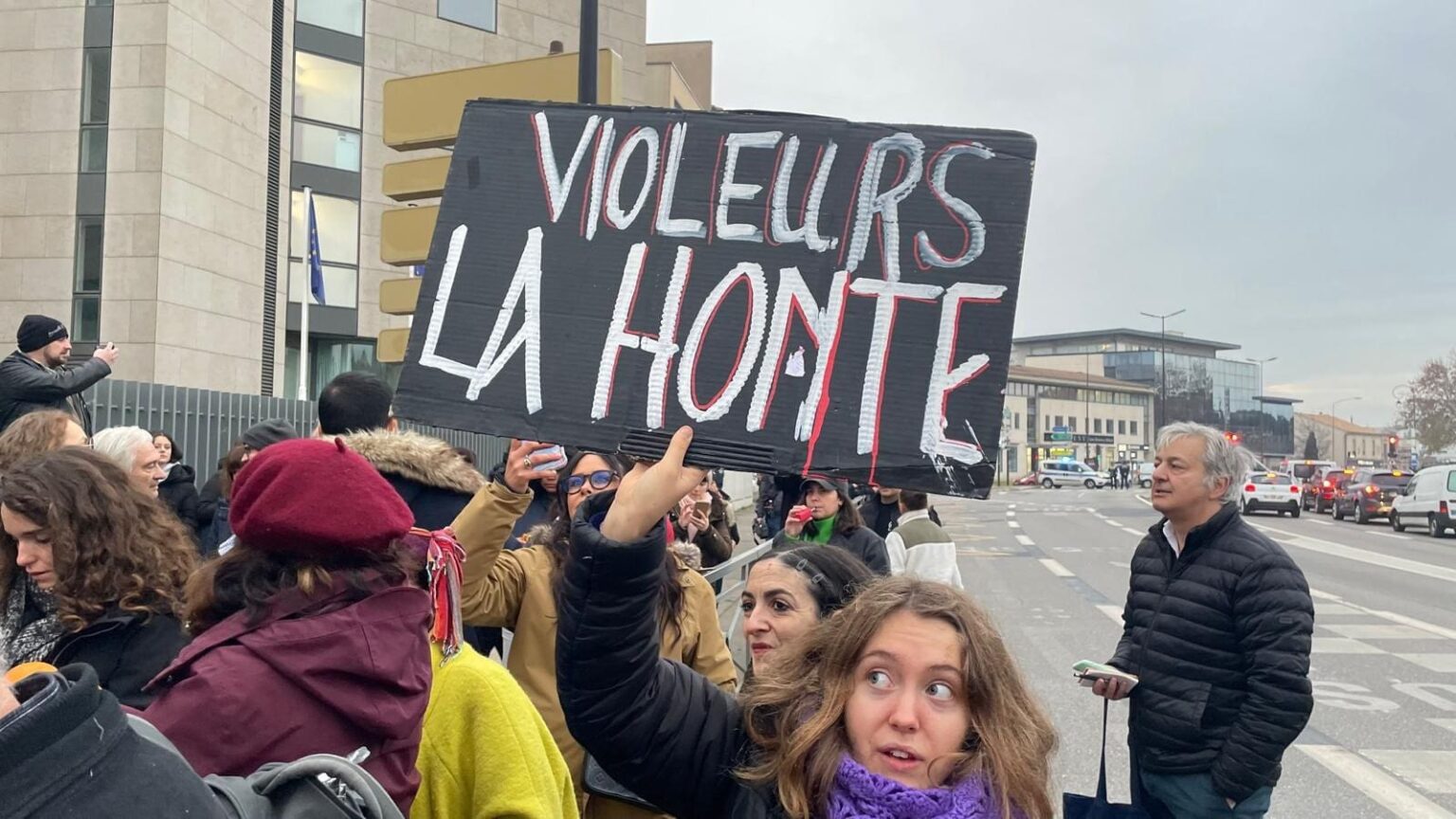 initial-mazan-viols-2