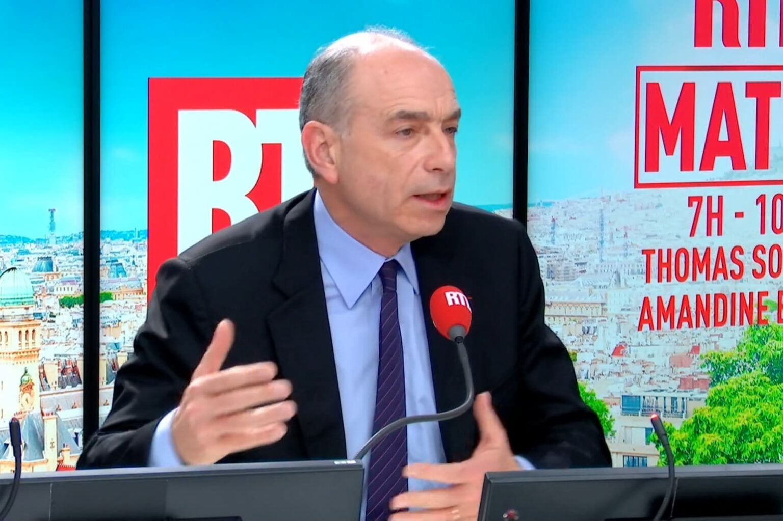 1735255-jean-francois-cope-le-17-fevrier-2025-sur-rtl