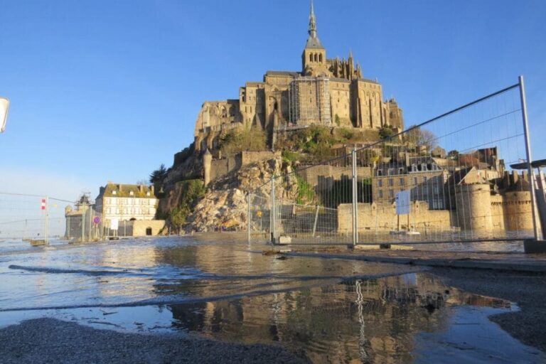 Un incroyable spectacle ce week-end : les grandes marées du Mont Saint-Michel