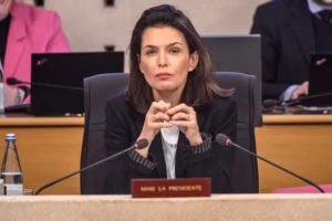 Christelle Morançais plaide pour une nouvelle dissolution et une coalition entre la droite et les macronistes