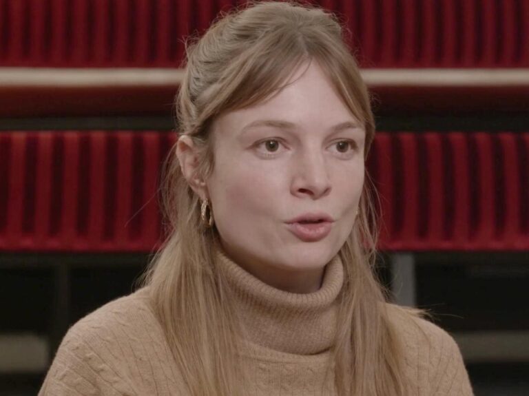 La saison des bêtises : roman générationnel de Mathilde Henzelin