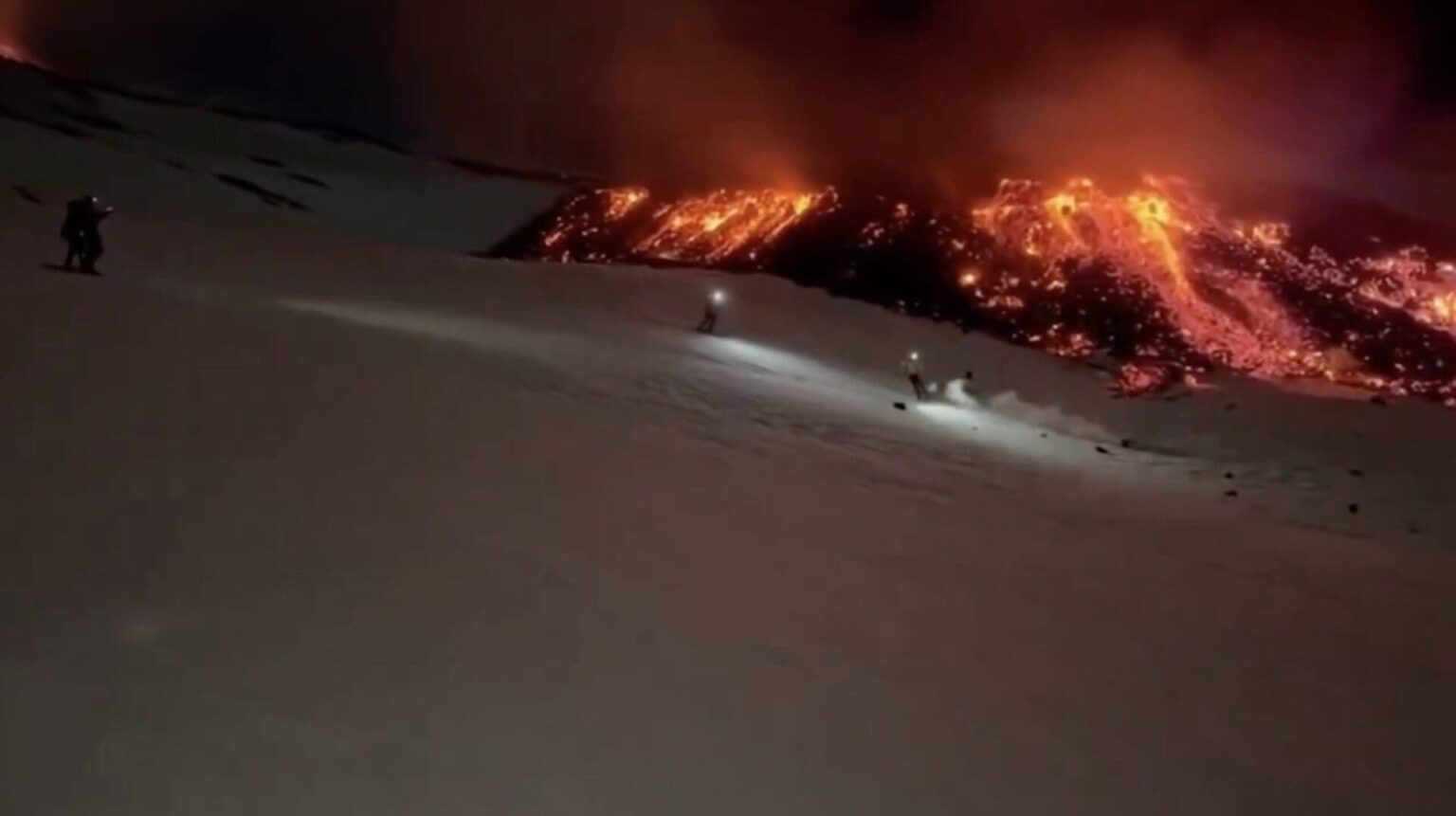 Skier sur l&rsquo;Etna (Sicile