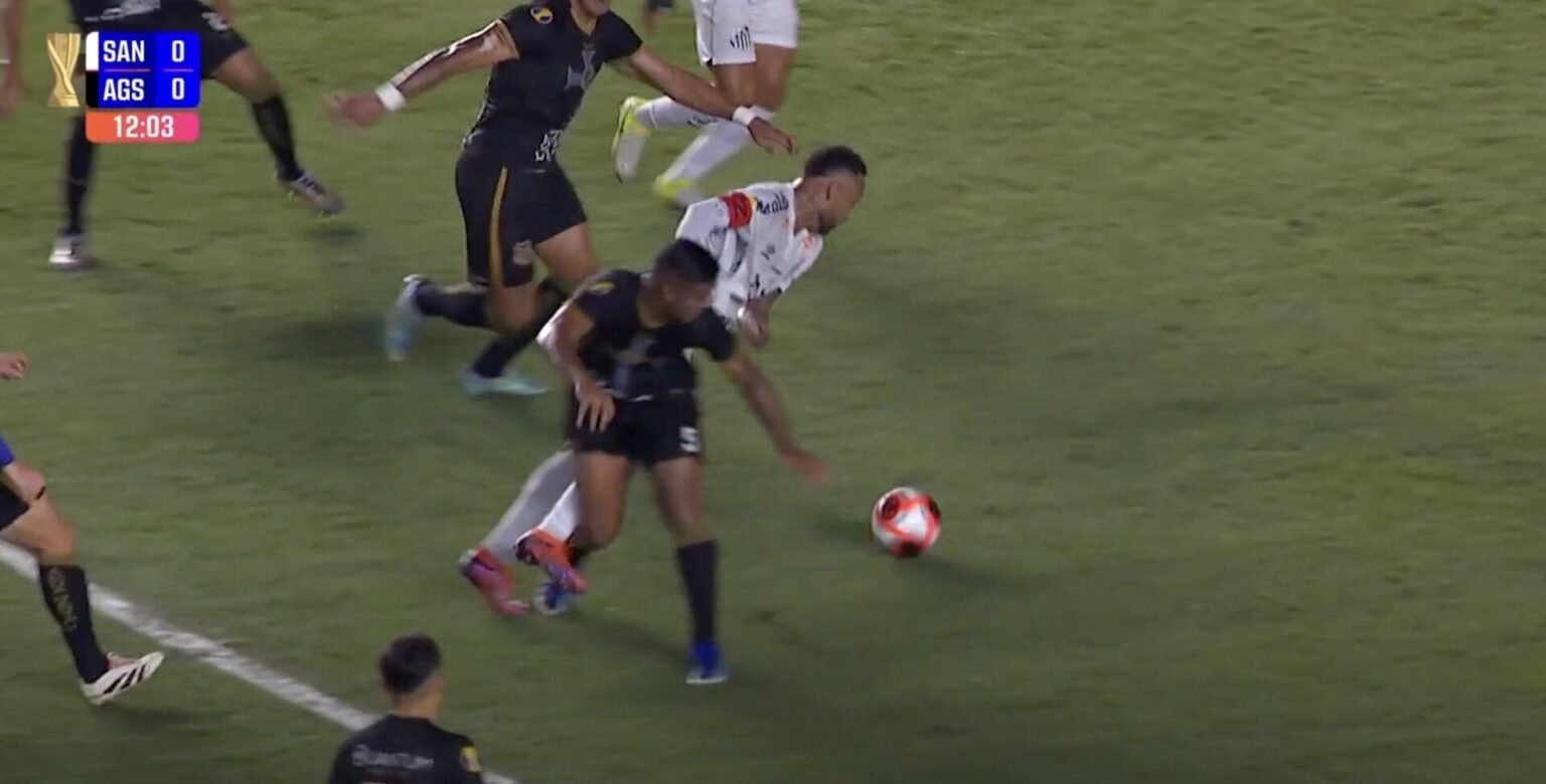 Neymar penalty santos Santa Agua