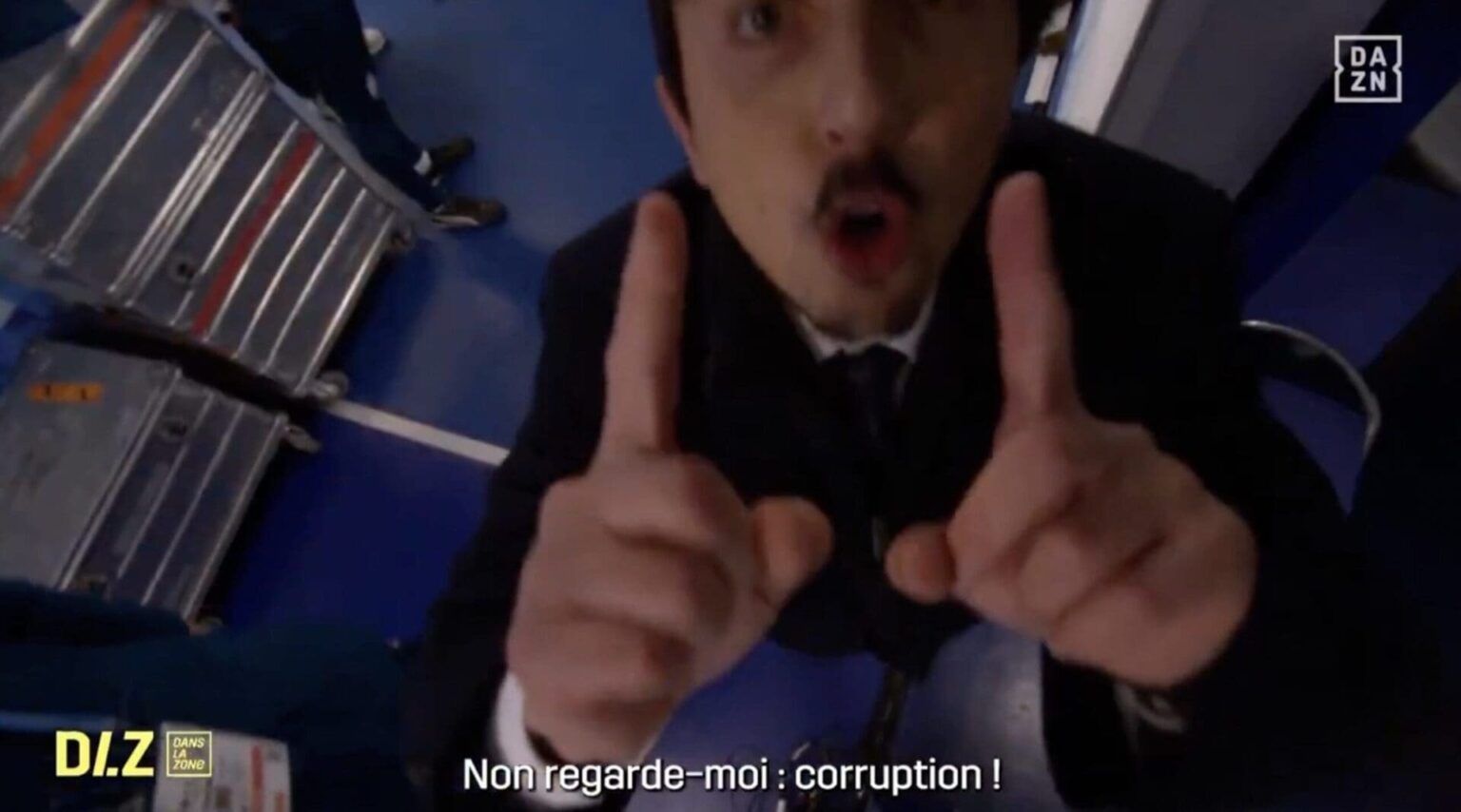 Longoria s&rsquo;excuse