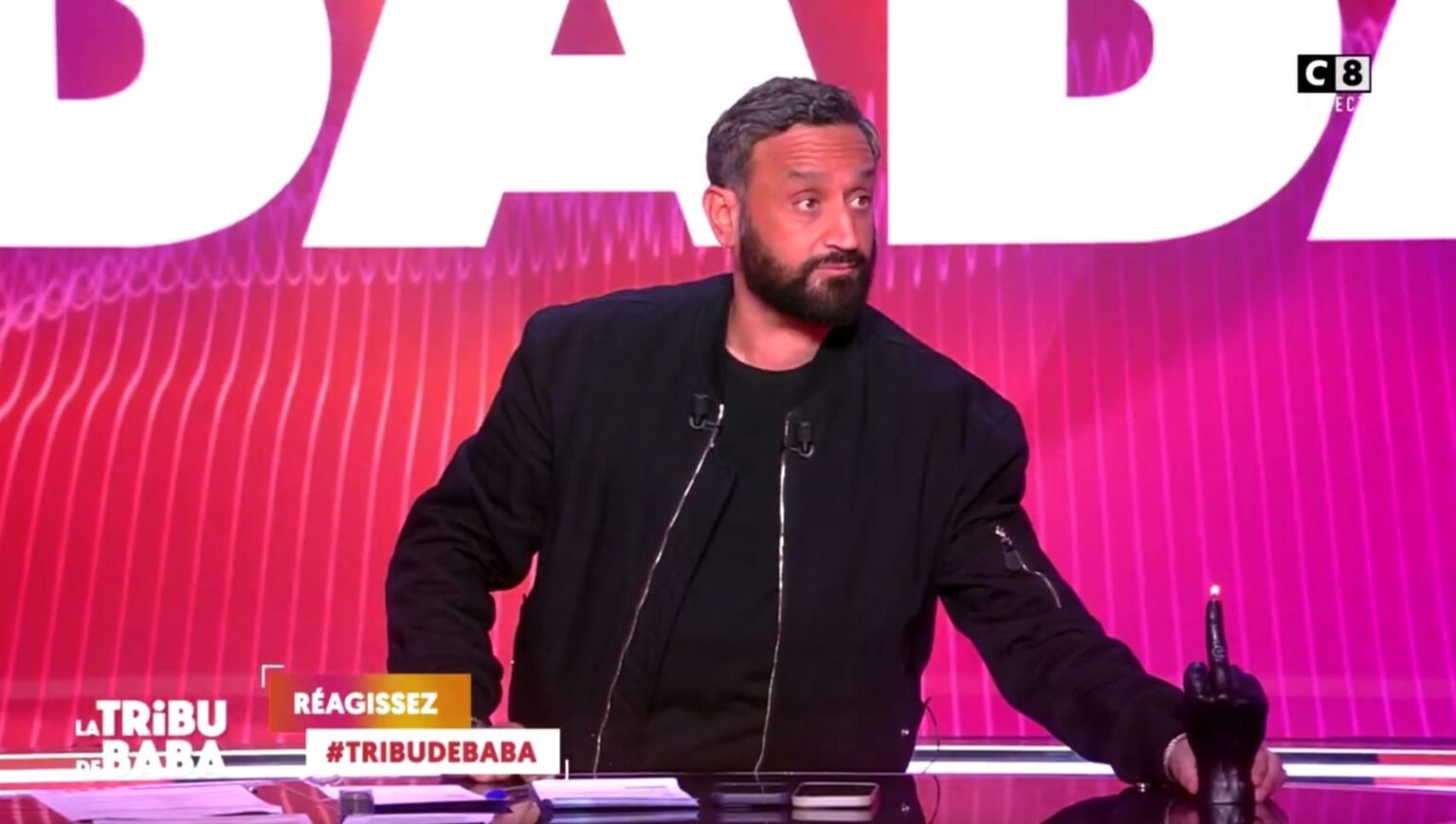 Cyril Hanouna, bougie, paix, Arcom, Conseil d'État, doigt d'honneur, C8, La tribu de Baba, TPMP!