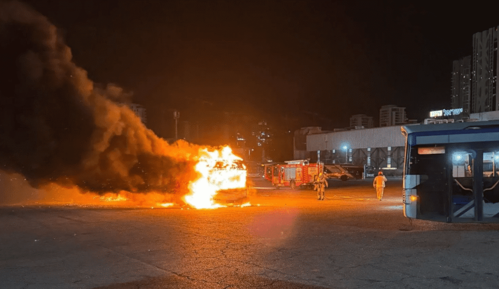 Des explosions touchent des bus en Israël… Netanyahou réagit par une opération «intensive» en Cisjordanie
