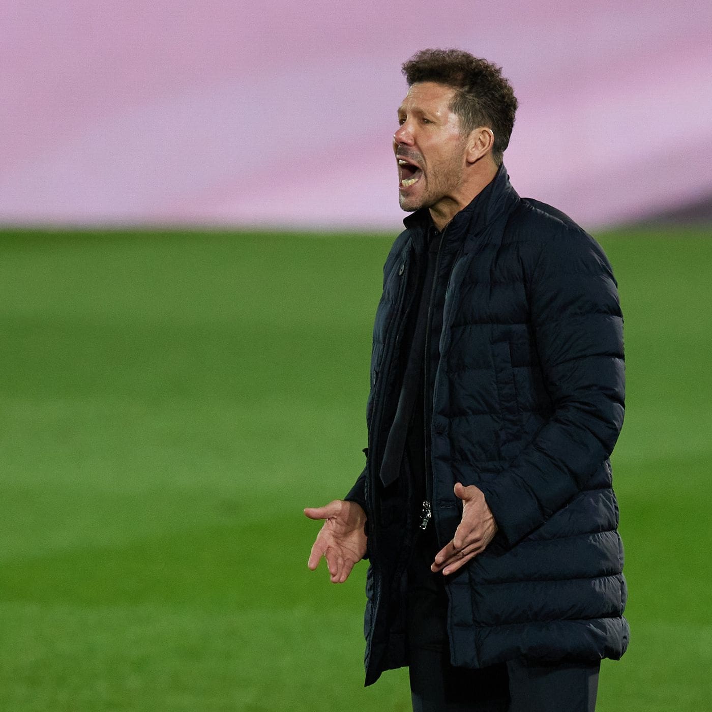 Simeone regrette les occasions manquées face au Real... et loue les arbitres