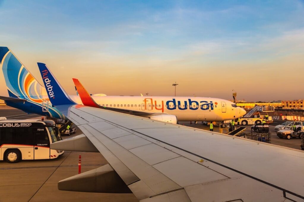 Airplane Flydubai Boeing 737-800