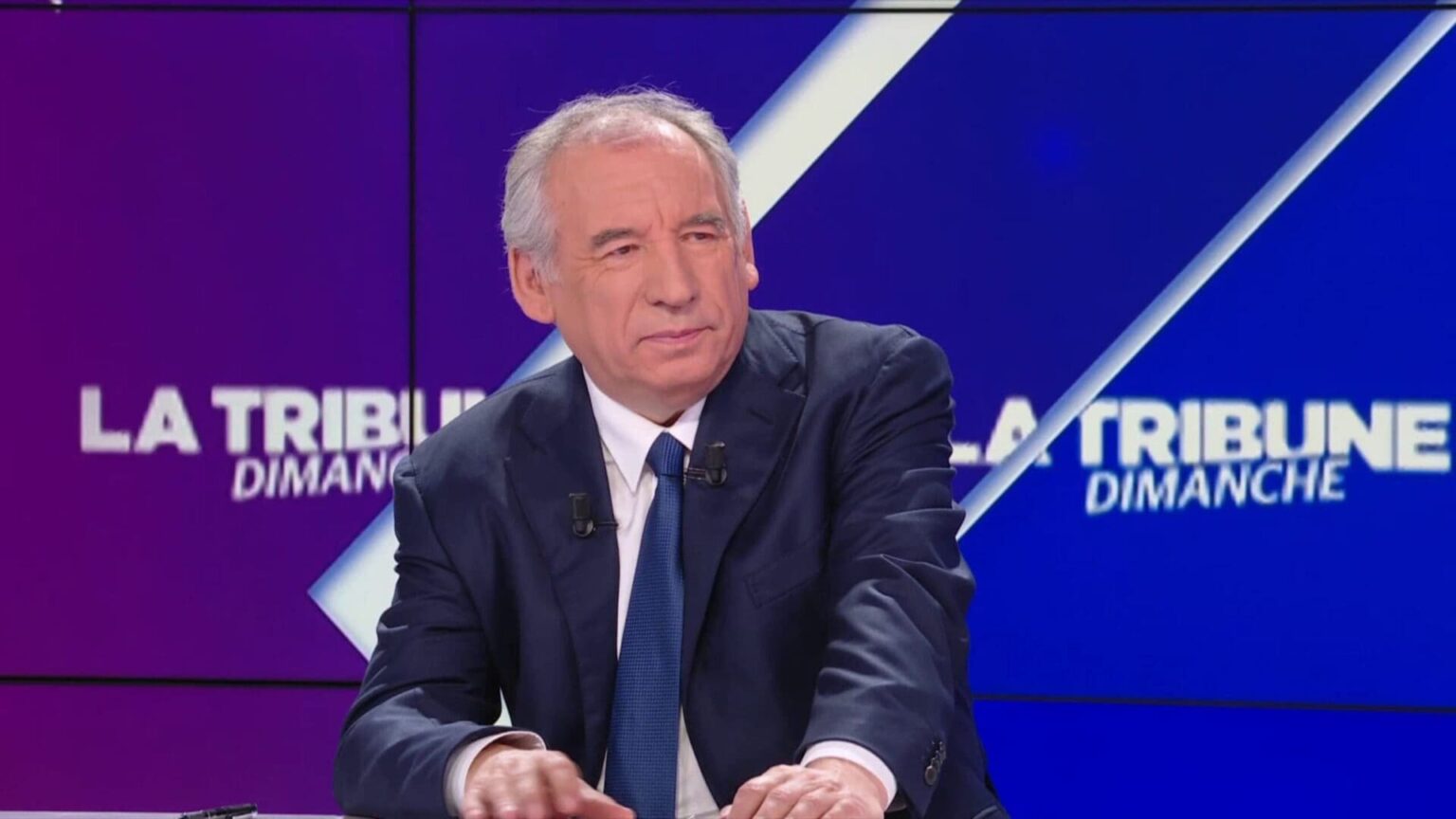 François Bayrou palais