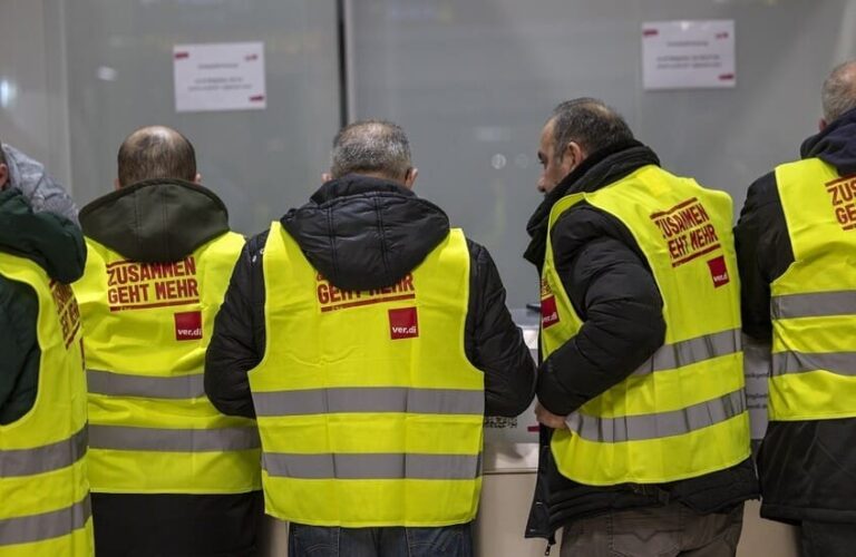 Grève d’avertissement paralysant le trafic de l’aéroport de Düsseldorf