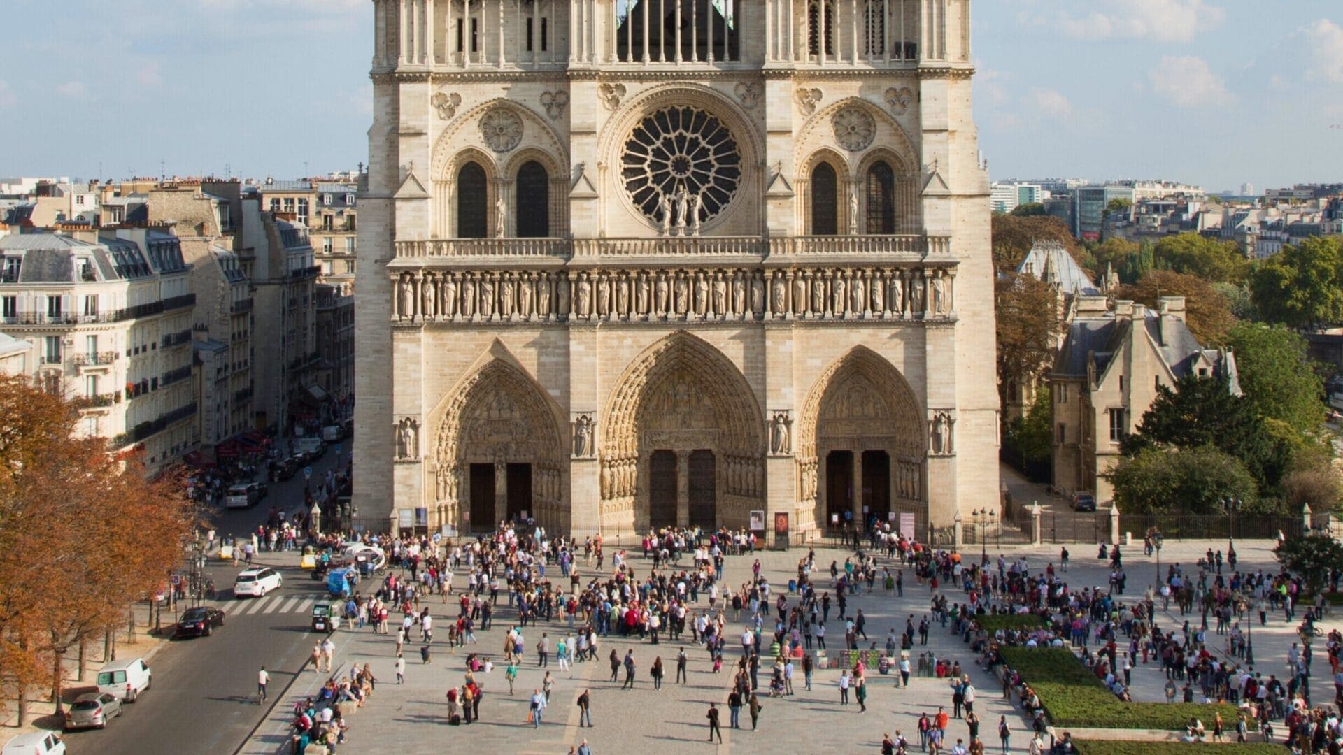 Notre-Dame de Paris : un engouement toujours aussi fort depuis sa réouverture