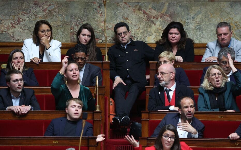 Motion de censure LFI contre Bayrou : un baroud d’honneur sans issue