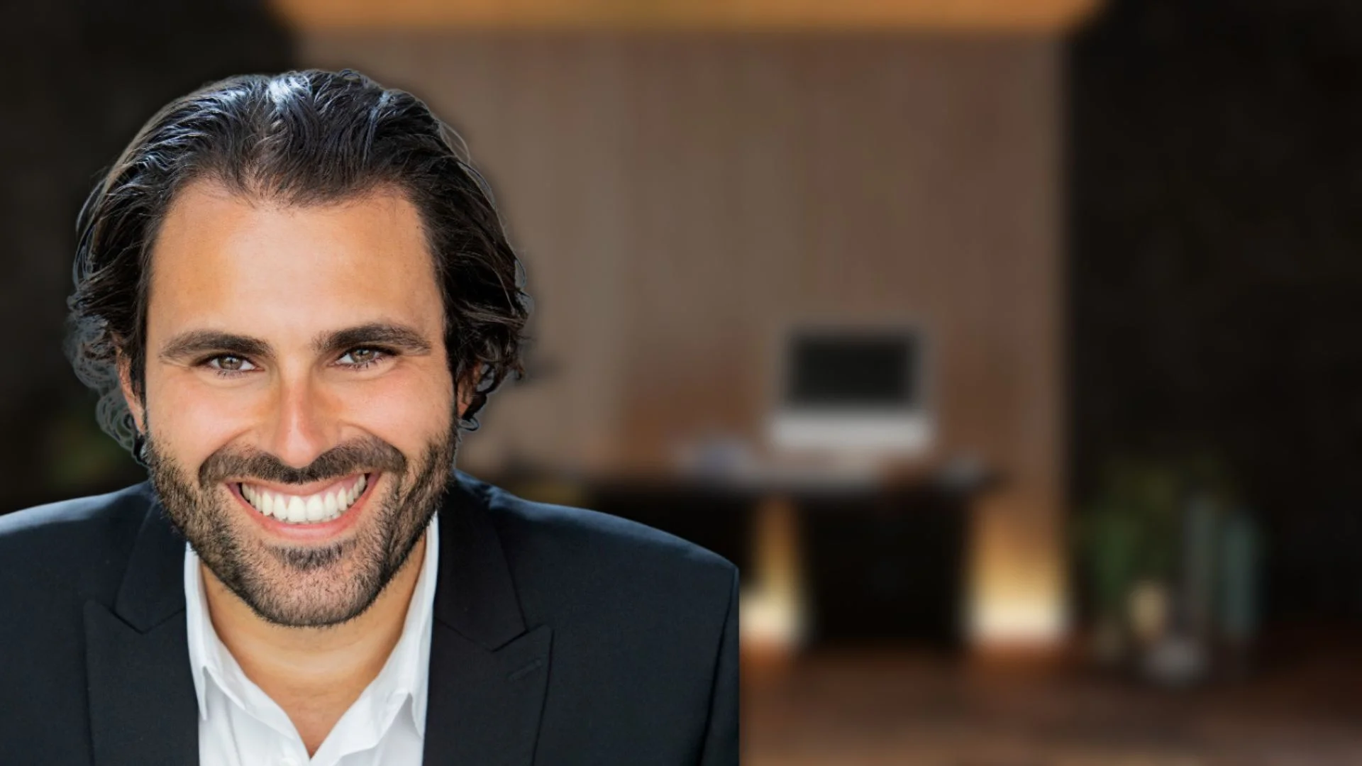 Julian Jacob, l’entrepreneur qui défend la France et investit sans limite dans « Qui veut être mon associé ? »