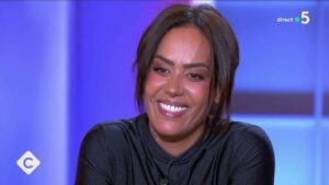 Amel Bent dénonce la charge mentale des femmes et appelle à un changement