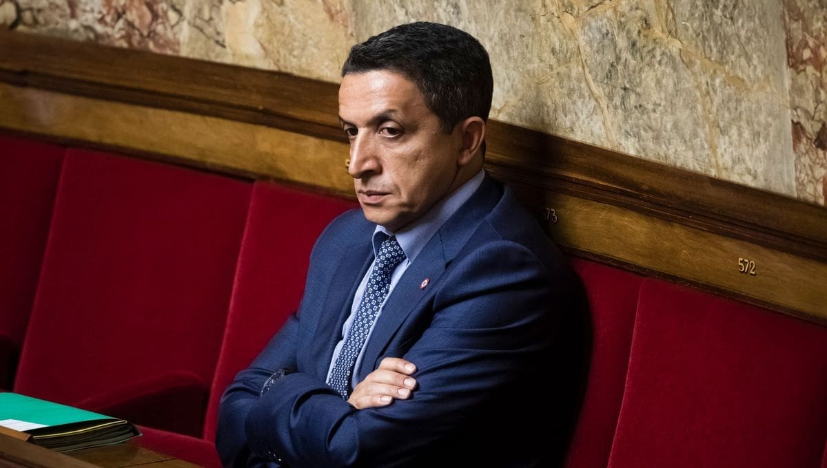 Belkhir Belhaddad quitte le groupe macroniste, en désaccord sur le droit du sol
