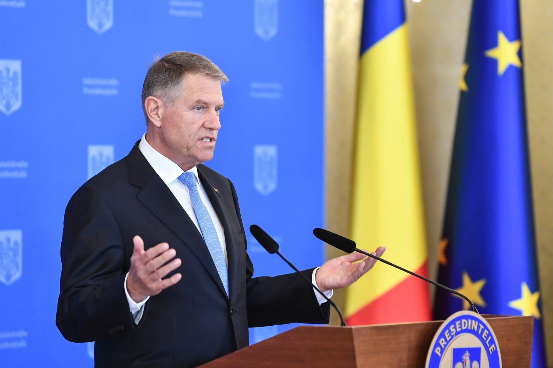 Roumanie : le président Klaus Iohannis annonce sa démission après l’annulation de la présidentielle