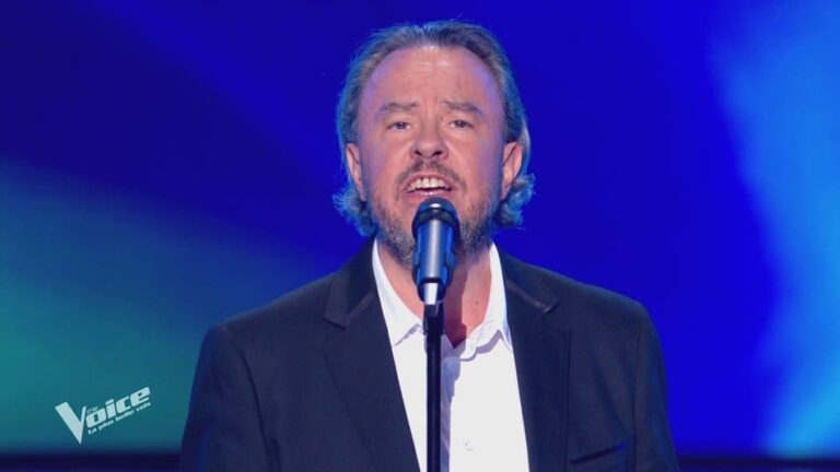 Roméo, 52 ans après « Maman », revient sur scène dans The Voice