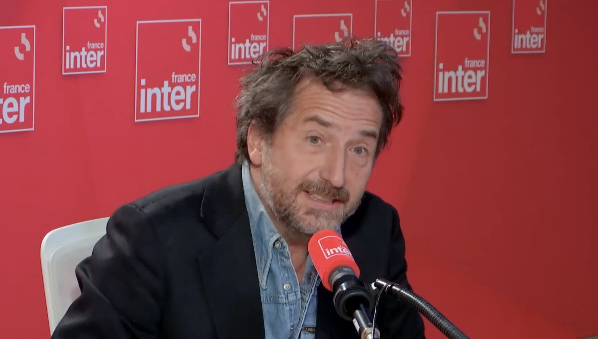Édouard Baer incarne Cyrano de Bergerac au Théâtre Antoine