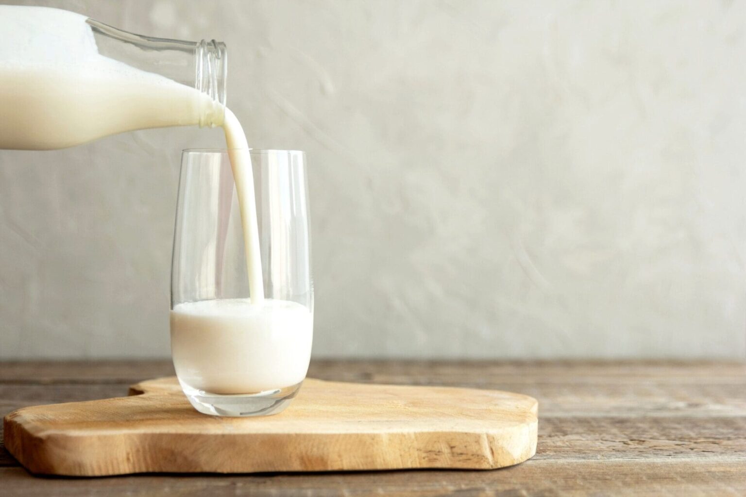Le lait améliore l’efficacité de ces médicaments… Voici le secret