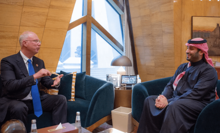 Le prince héritier saoudien rencontre le président du Fonds d'investissements russe