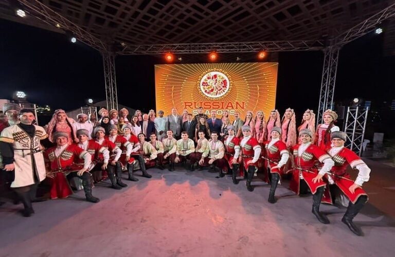 Spectacles artistiques et événements exceptionnels dans le cadre du festival “Les Saisons russes” à Oman
