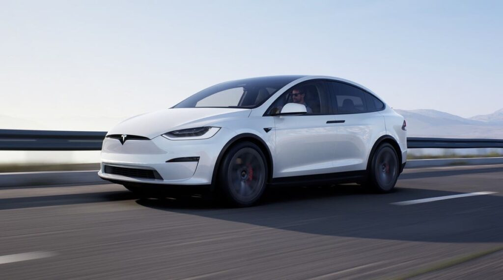 Tesla veut lancer des taxis autonomes gratuits en Californie