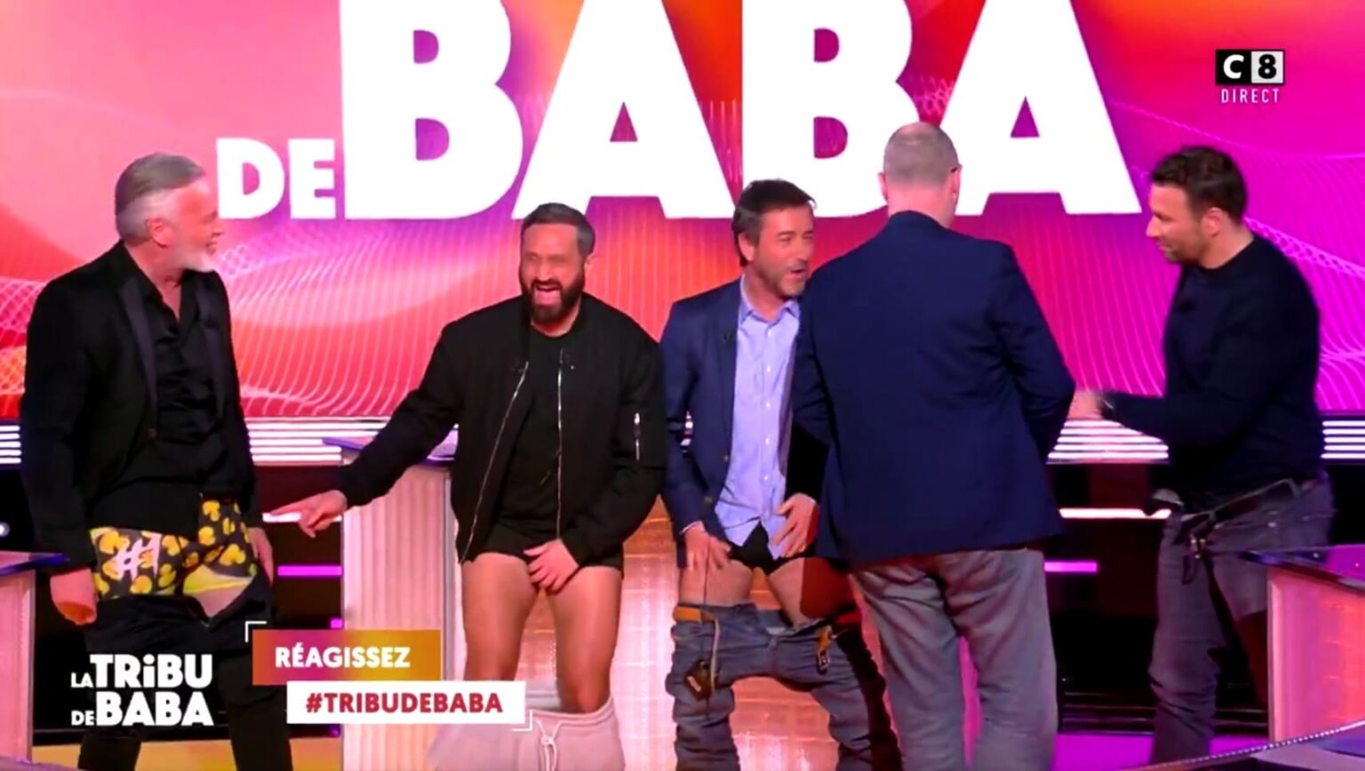 C8 Cyril Hanouna striptease