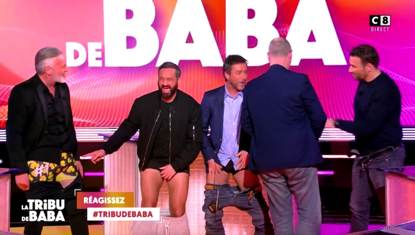 C8 Cyril Hanouna striptease